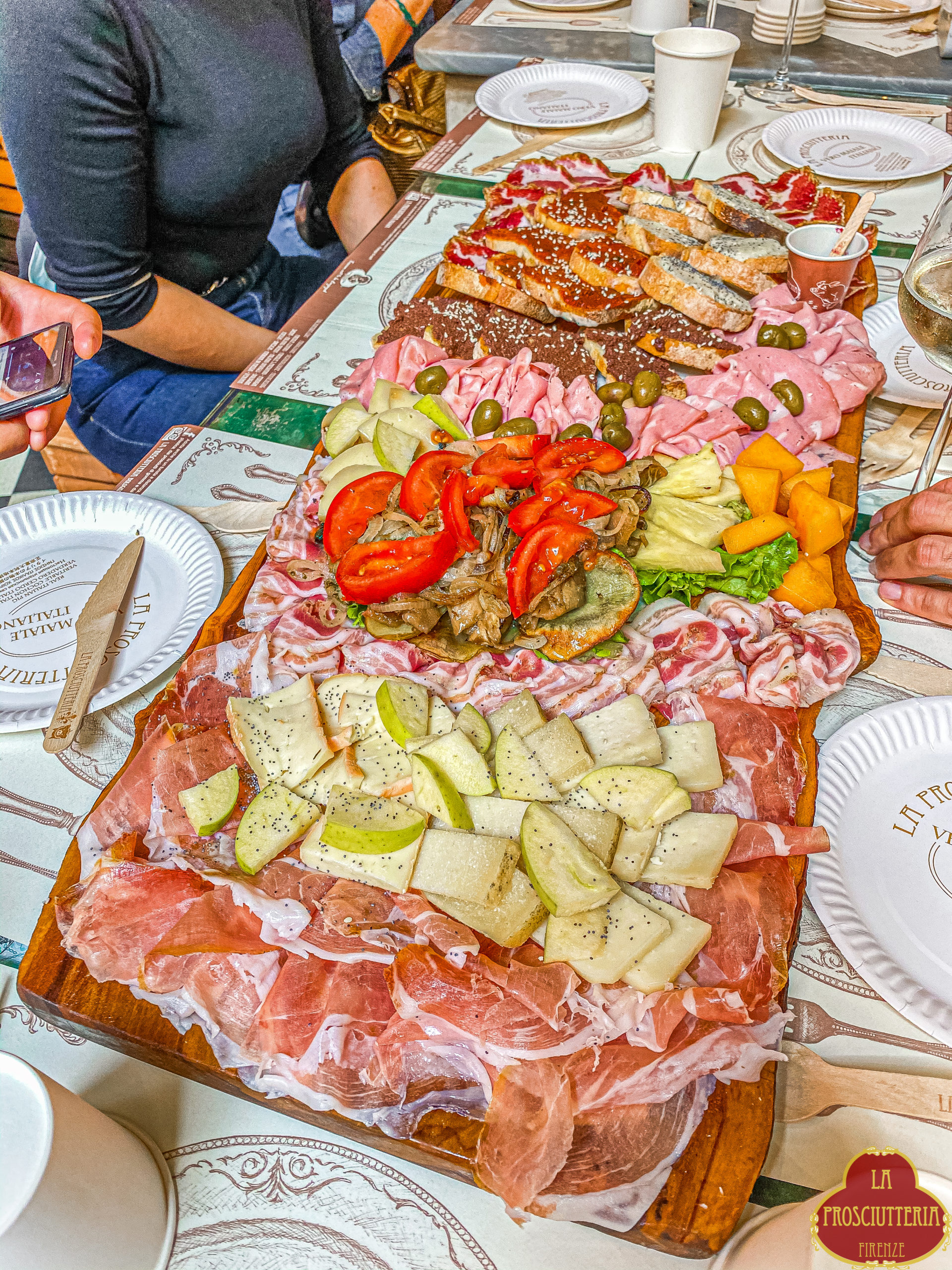 Dove mangiare a Bologna in centro taglieri aperitivo schiacciata
