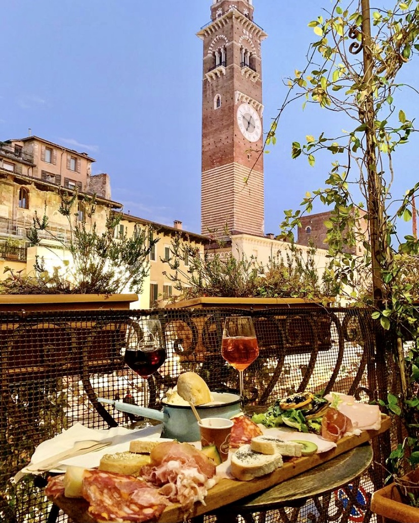 aperitivi con tagliere a verona aperitivi con tagliere a verona