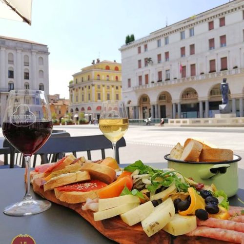 101986158_986621868421911_292226993544495104_n-1